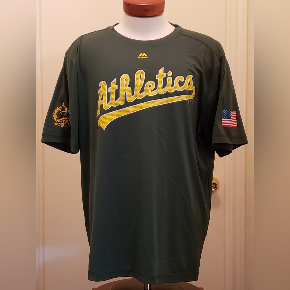 Majestic Evolution Men’s Athletic Baseball Tee